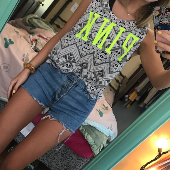 PINK victoria’s secret shirt - Picture 3 of 3